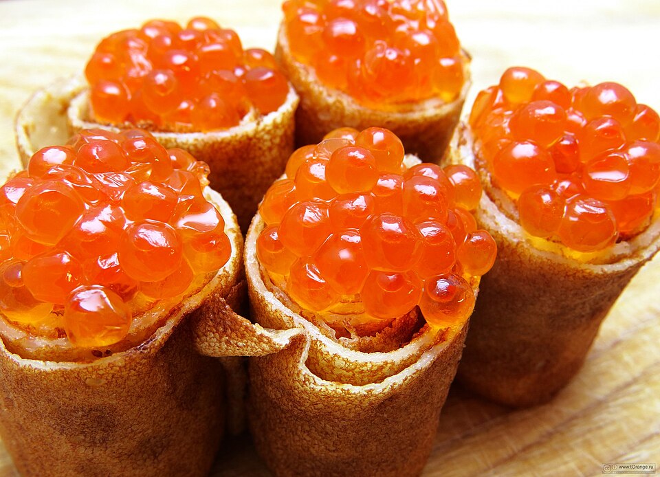 Блины с икрой лосося